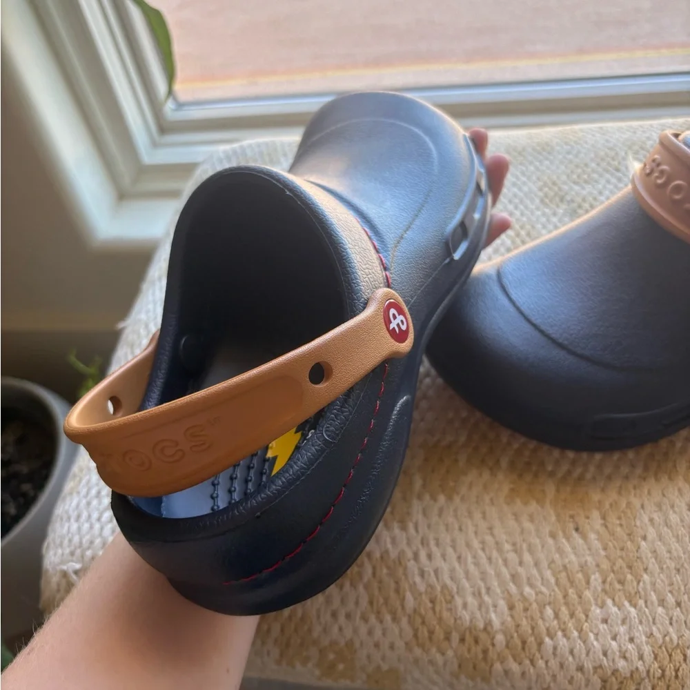 NWT Bistro Crocs Unisex Clog - Picture 5 of 9